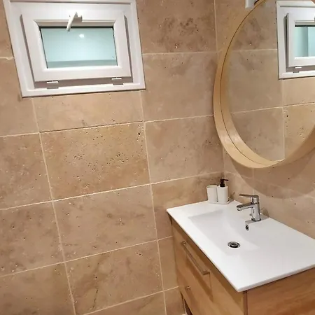 Marlene - Terrace Free Parking - By Tgb Apartment