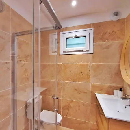 Apartment Marlene - Terrace Free Parking - By Tgb